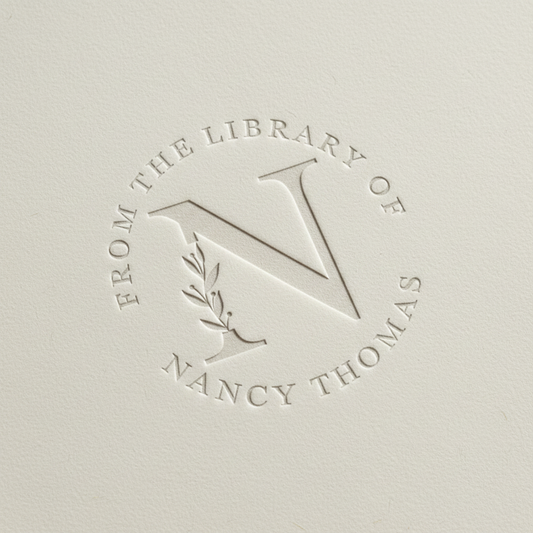 Nancy Thomas 凸起浮雕效果